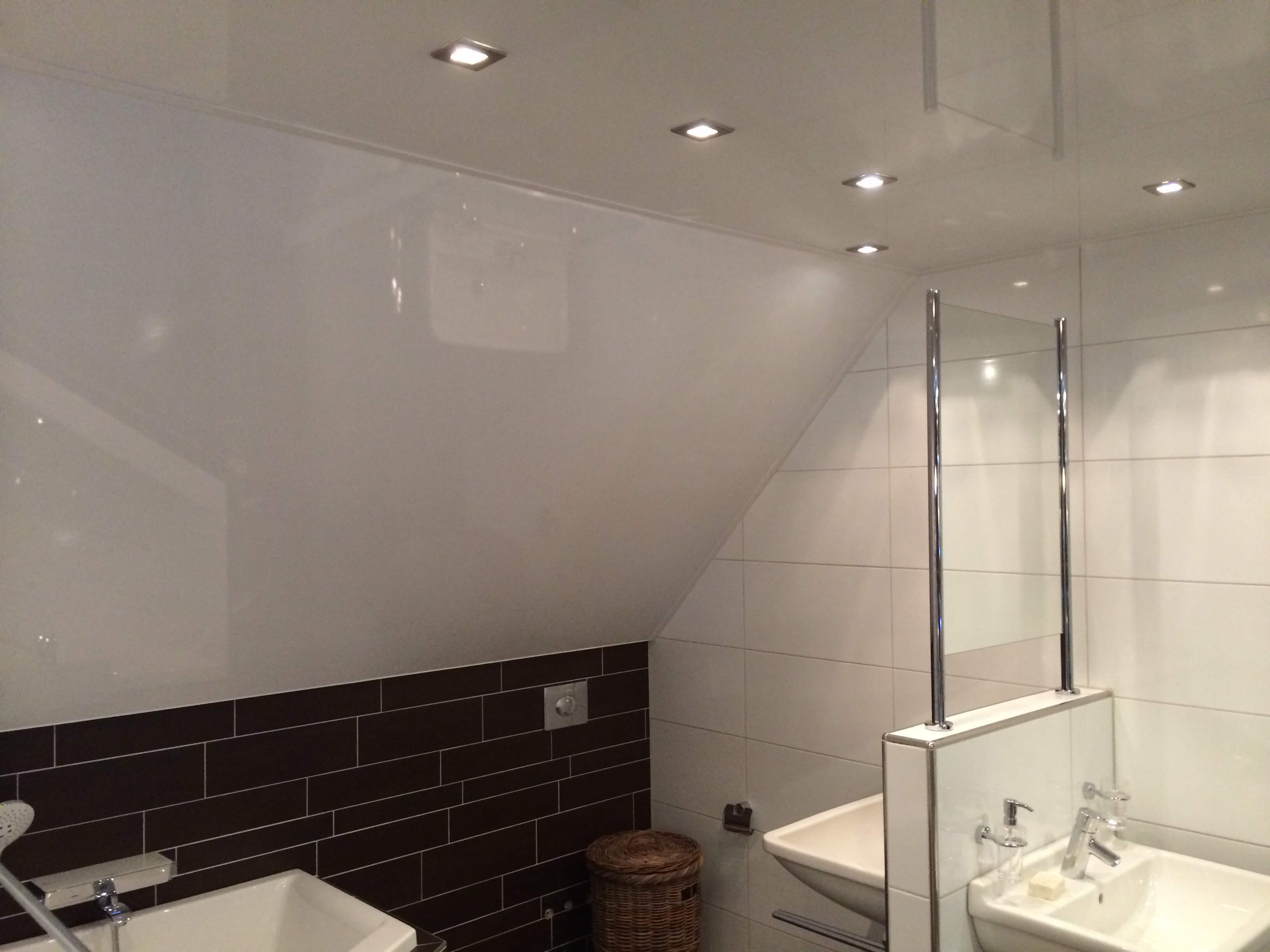 Badkamer spanplafond - Dreamplafonds Badkamer spanplafond - Dreamplafonds